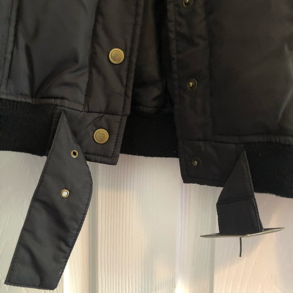 Jacket - Picture 4 of 6